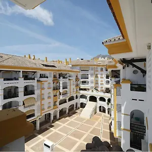 https://apartamento-de-2-habitaciones-en-marbella-centro.1costadelsol.com